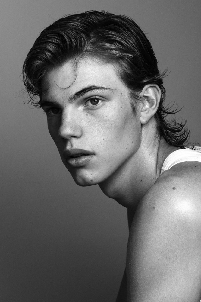 GAVRIEL MOORE